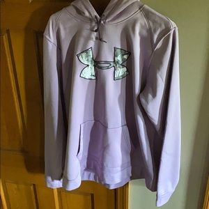 Under Armour women’s sweatshirt